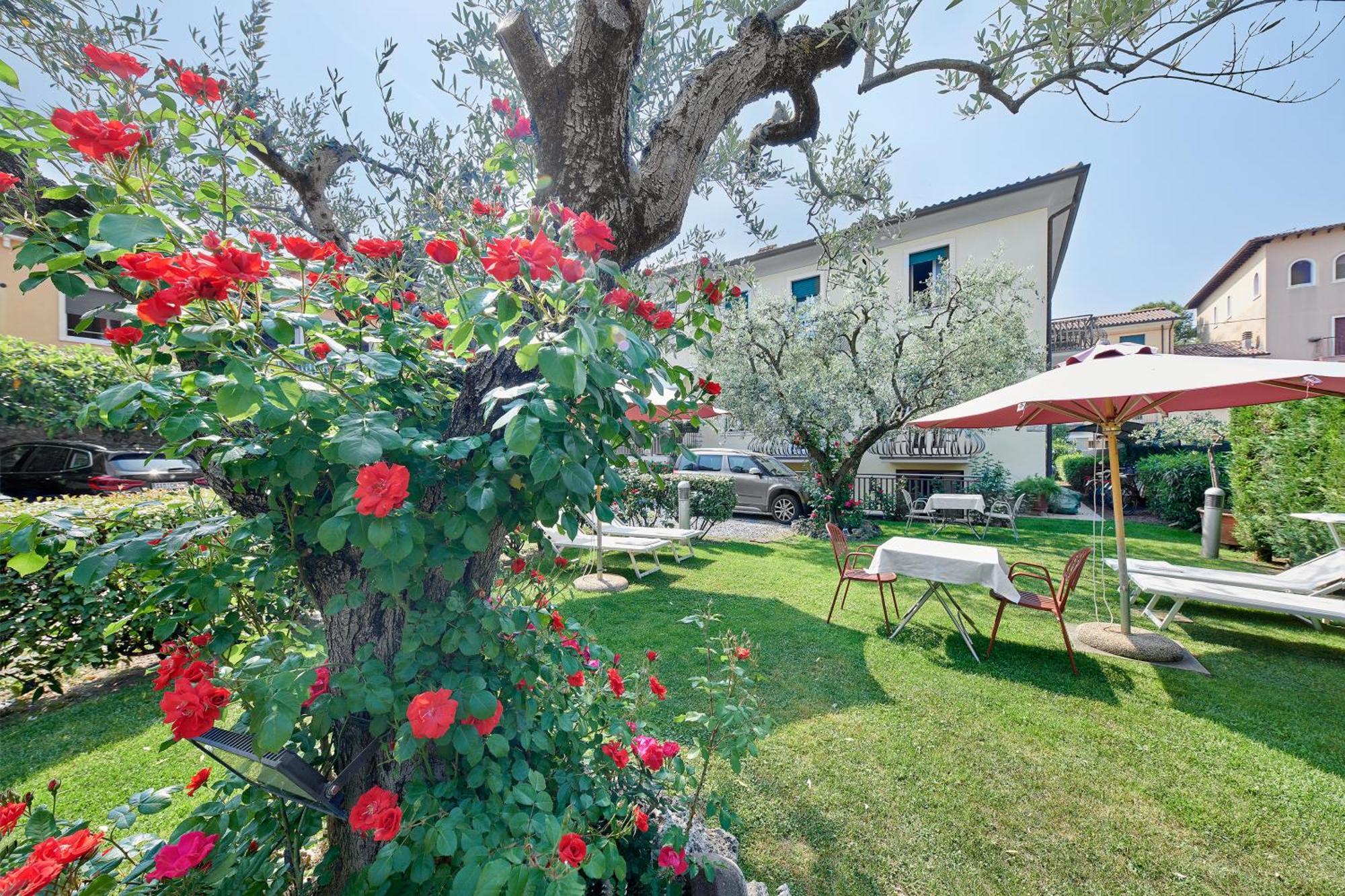 Hotel Villa Cansignorio Lazise Exterior foto