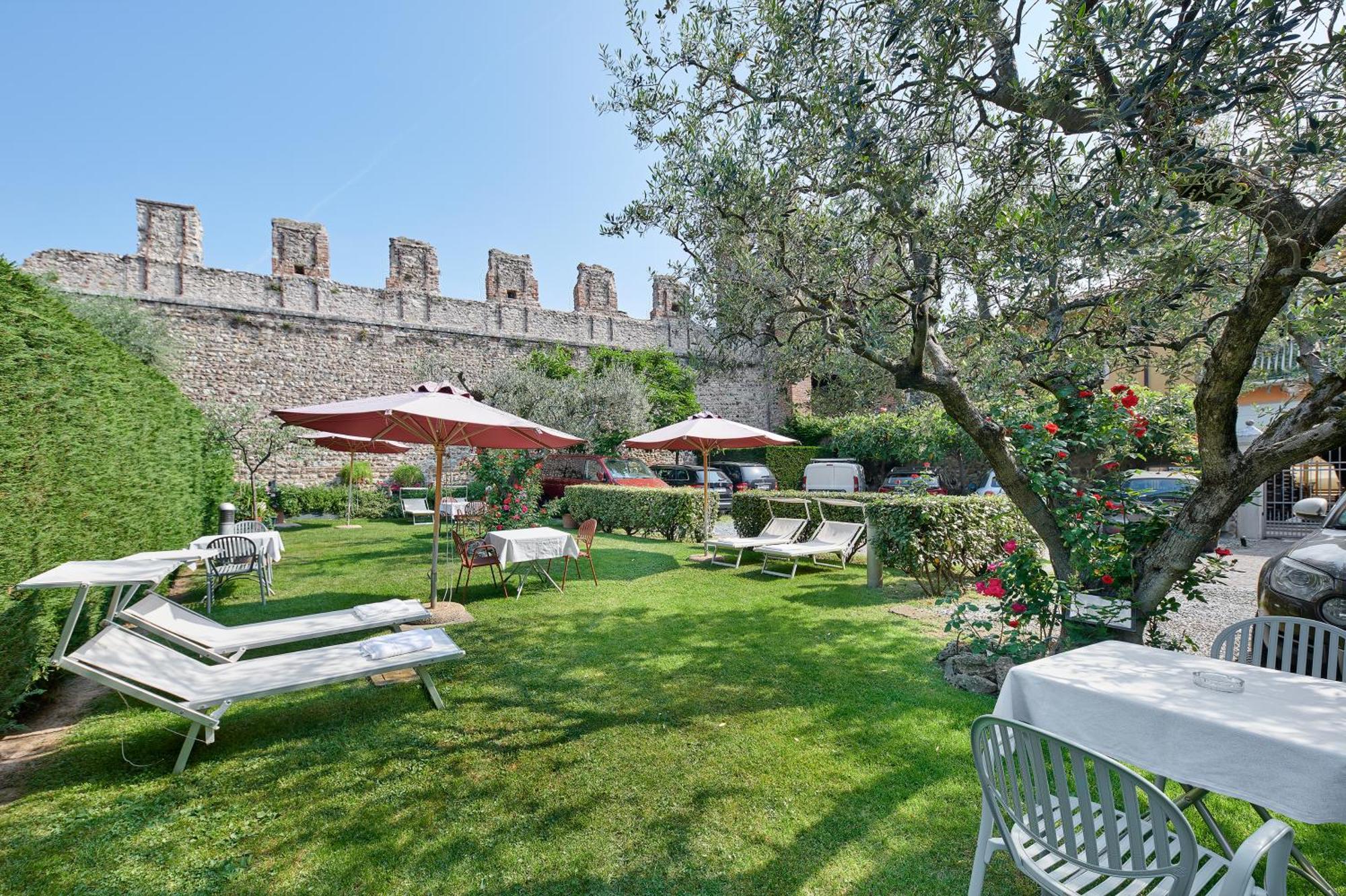 Hotel Villa Cansignorio Lazise Exterior foto